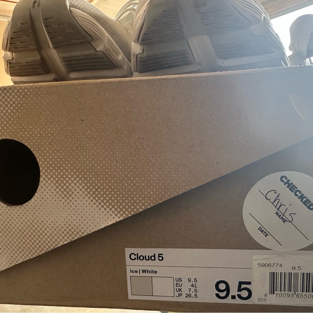 On Cloud 5 Running Shoes - Ice White